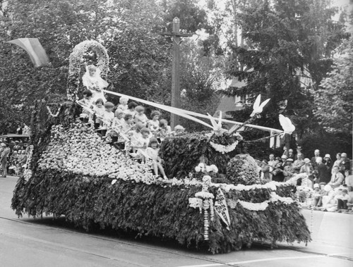 1929 Parade Float, Mercury Herald Junior Club