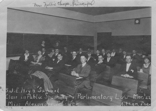 1922 Class in public speaking