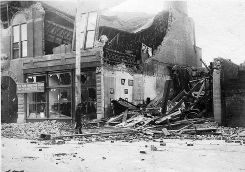 1906 Earthquake damage on East San Fernando Street