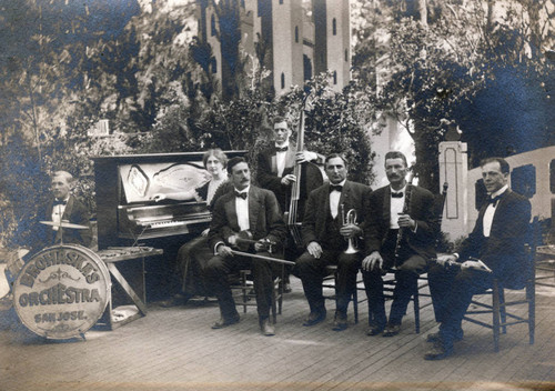 1915, Brohaska's Orchestra