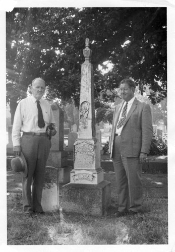 1971 Montgomery Maze grave