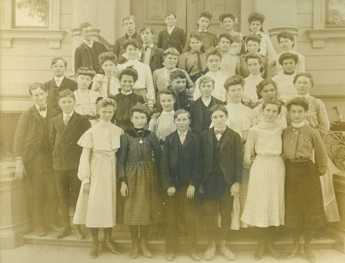 Lincoln School class photograph