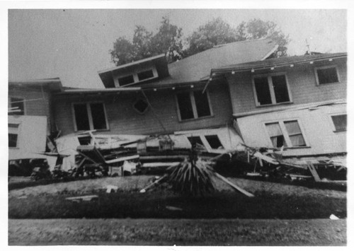 1906 earthquake damaged Hotel Vendome