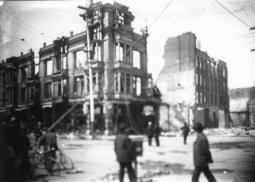 1906 Earthquake damaged buildings on Second Street