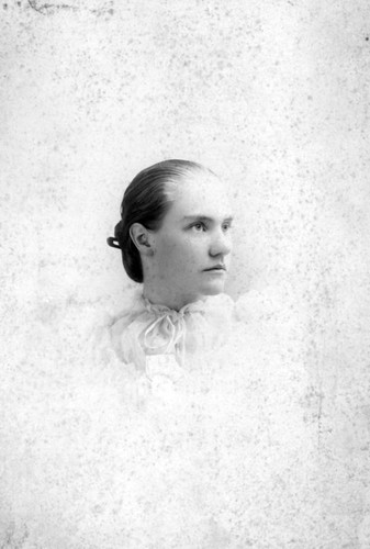 1895 Portrait of Grace Clark