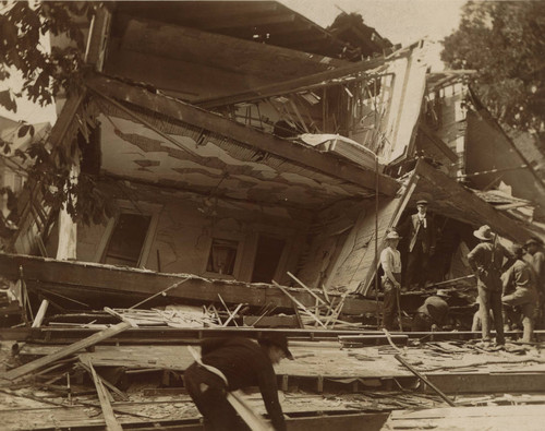 1906 Earthquake destroyed house