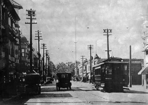 1913 University Avenue, Palo Alto