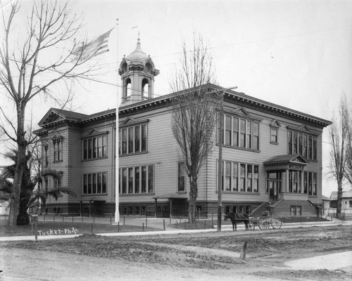 Lincoln School