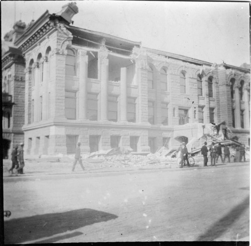 1906 Earthquake damaged Hall of Justice