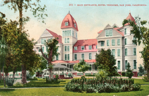 Vendome Hotel Main Entrance