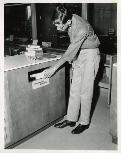 1960, Rose Garden Branch, Interior