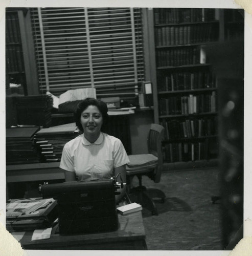 1956, Old Post Office building, Music Room, Shirley Kirkish