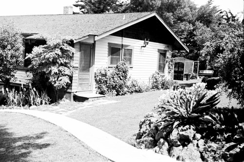 Cottage on the Scripps Institution of Oceanography campus