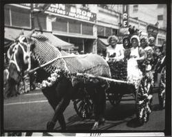 Horse drawn float in the Rose Parade