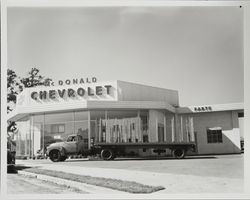 McDonald Chevrolet Plymouth dealership at 1015 Redwood Hwy. South, Santa Rosa, California, 1948