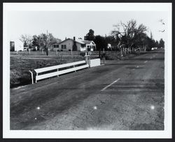 Stony Point Road looking south at bridge 2040