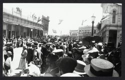 Crowd watching the Butter and Eggs Days parade