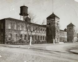 Sunset Line and Twine Company manufacturing plant in Petaluma, California, 1940s