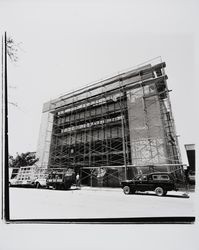 Installing windows in the Dean Witter Reynolds building, Santa Rosa, California, 1982