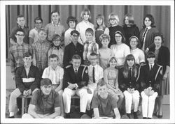 Eighth and ninth grade classes, Petaluma, California, 1968