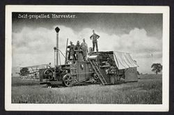 Self-propelled harvester