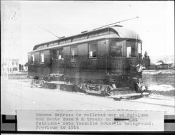 Sonoma Express Motor number 8, Petaluma, California, 1915