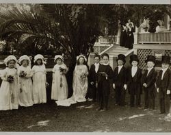 Costumed children at Rose Parade party, 825 McDonald Avenue, Santa Rosa, California, between 1913 and 1914