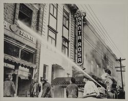 Rosenberg Department Store fire of May 8, 1936 in Santa Rosa, California