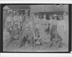 James Dryer apple packing crew, Graton, California, 1906