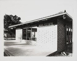 L.E. Castner Agencies, insurance and real estate, Boyes Hot Springs, California, 1960