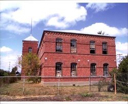 South side of Sunset Line & Twine, Petaluma, California, Sept. 25, 2001