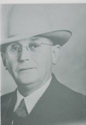 Portrait of Sonoma County Sheriff Harry Patteson