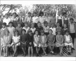 Washington Grammar School Second Grade class photo, Petaluma, California, 1931