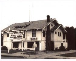 Chandler's Dairy at 505 Petaluma Boulevard North, Petaluma, California, about 1960