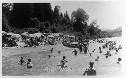 Rio Nido California swimmers and beachgoers enjoying the weather. 1950