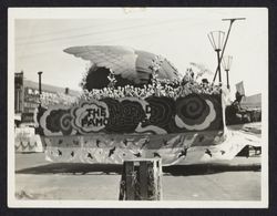 World Famous Egg float in an unidentified Eggs Days parade