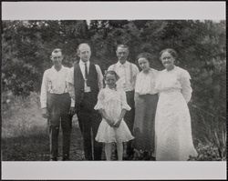 John Gilmore Callison family, Hall Road, Santa Rosa, California, between 1915 and 1920