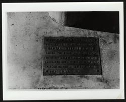 Plaque at site of original flagstaff raised by Captain Stephen Smith at Bodega Bay