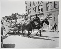 Sebastopol float in Admissions Day Parade