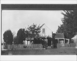 Unidentified rural houses of Petaluma, California, about 1910