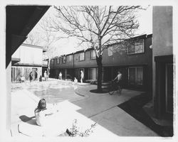 Courtyard of Jay Cee House Apartments, Santa Rosa, California, 1966