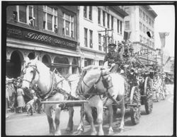 Horse drawn float in the Rose Parade