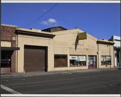 Building located at 264 Petaluma Blvd. North, Petaluma, California, Sept. 25, 2001