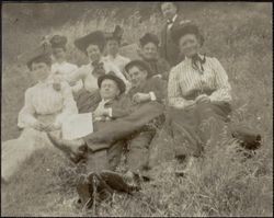 Group of Colton family members and others, Sonoma County, California, between 1900 and 1910