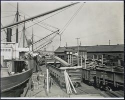 Loading lumber, San Francisco, California, 1920s