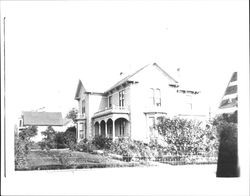 Allen house at corner of Liberty and Western, Petaluma, California, 1900