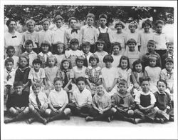 Lincoln Primary School second grade class, Petaluma, California, 1924