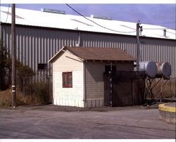 Gatehouse at 419 First Street, Petaluma, California, Sept. 25, 2001