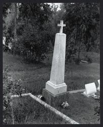 Tombstone of the Starke family, Cypress Hill Cemetery, Petaluma