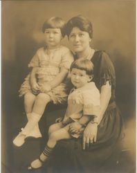 Esther Bolla Tomasini with her children, George and Dorothy Tomasini, about 1923